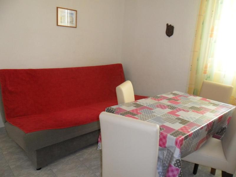 One-Bedroom Apartment with Terrace and Sea View image 4