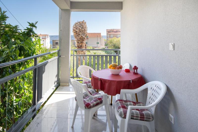 Apartments by the sea Duce Omis - 16877 - image 11