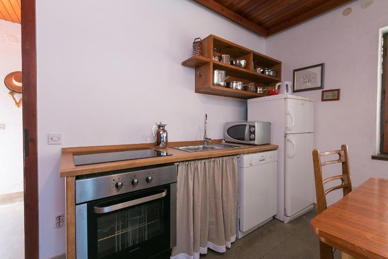 Apartments by the sea Brela Makarska - 16950 - image 32