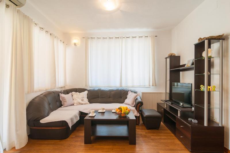 Apartments with parking space Supetar Brac - 16923 - image 10