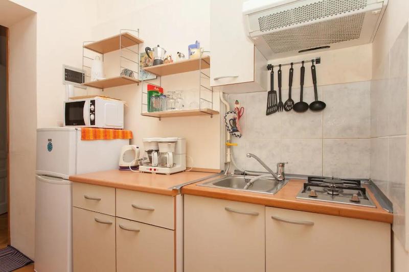 One-Bedroom Apartment with Terrace image 3