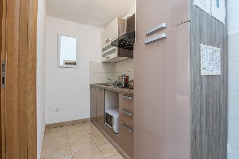 Apartments with parking space Vir - 18518 - image 30