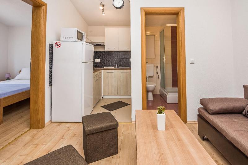 Apartments with parking space Vir - 18518 - image 34