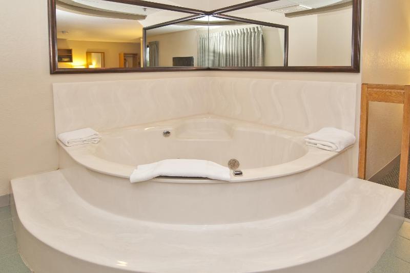 Single Room image 3