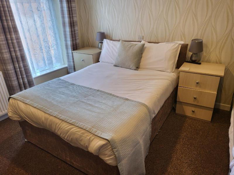 Standard Family Room image 4