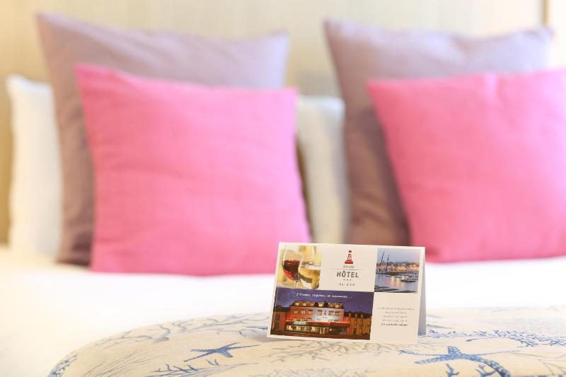 Two-Bedroom Suite image 2