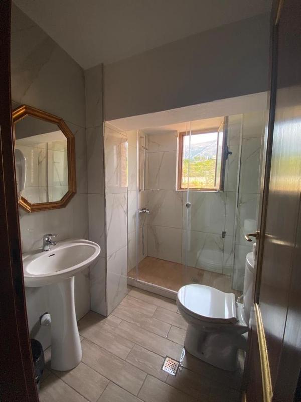 Triple Room with Balcony and Sea View image 4