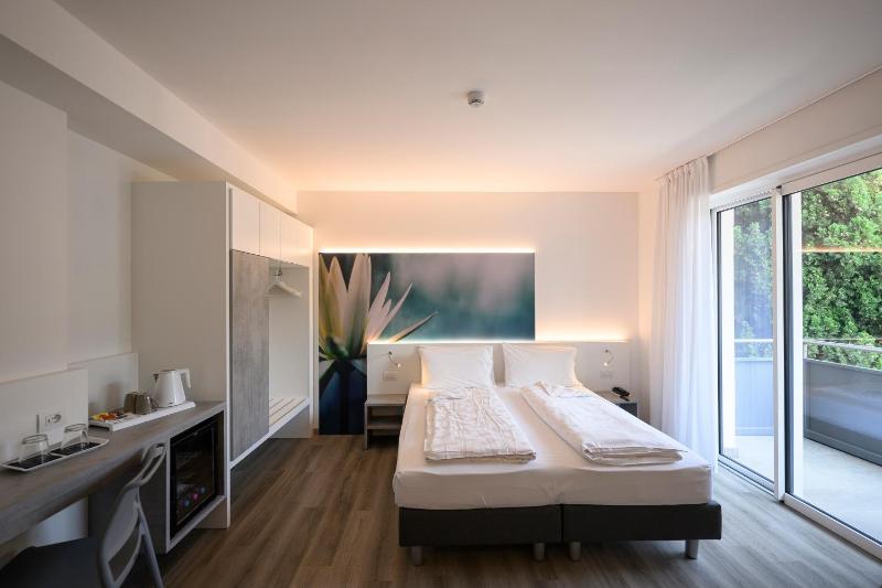 Triple Room image 3