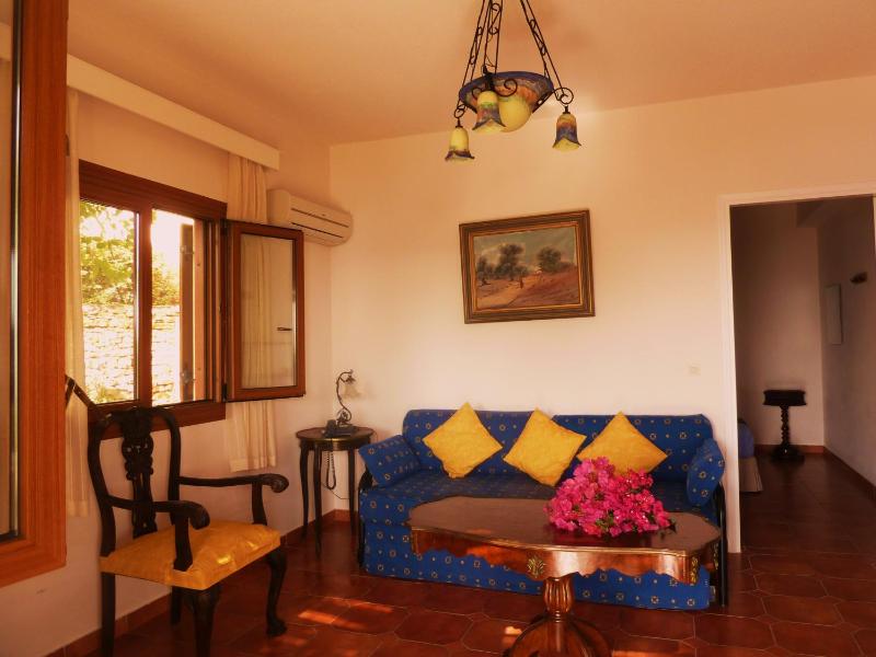 One-Bedroom Apartment Sea View image 3