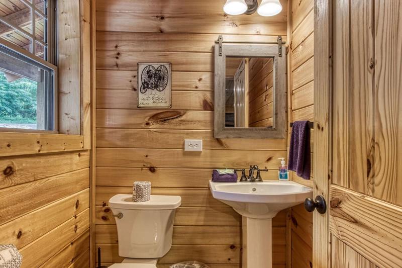 Appalachian Lookout-Hot Tub Cozy Cabin Retreat in the Smokies Comfort for All! - image 20