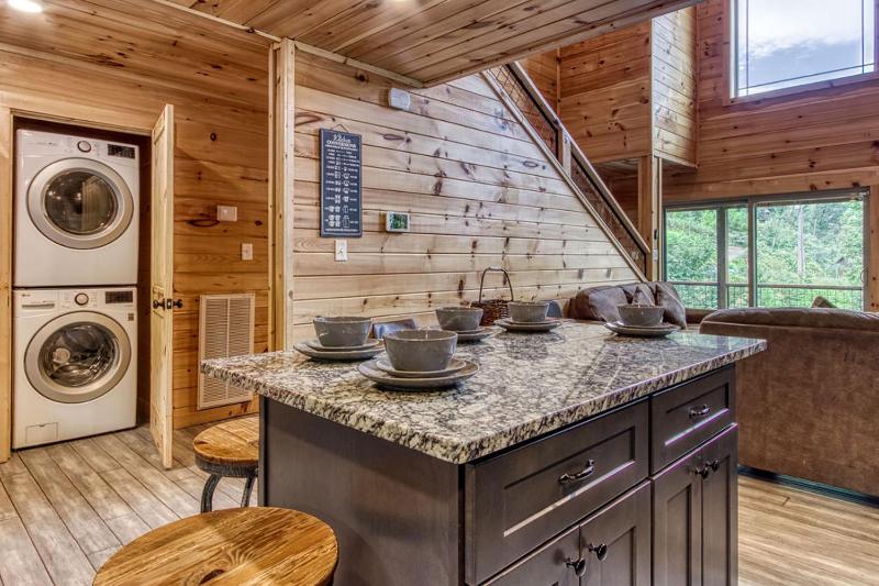 Appalachian Lookout-Hot Tub Cozy Cabin Retreat in the Smokies Comfort for All! - image 22