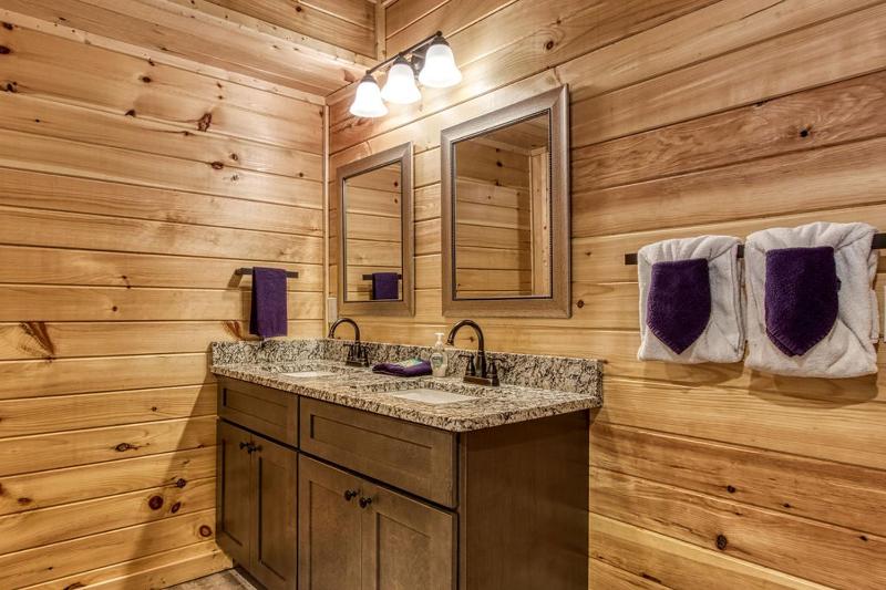 Appalachian Lookout-Hot Tub Cozy Cabin Retreat in the Smokies Comfort for All! - image 10
