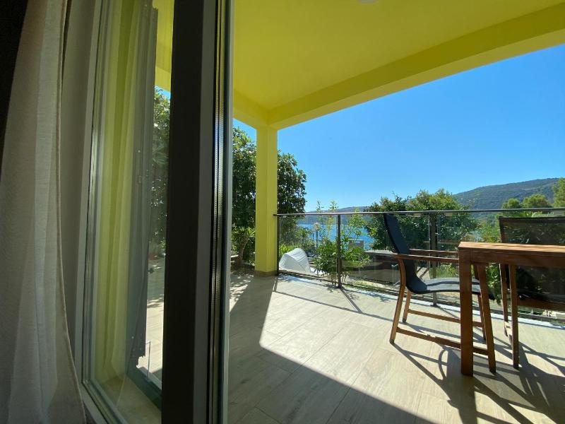 Two-Bedroom Apartment with Terrace and Sea View image 3