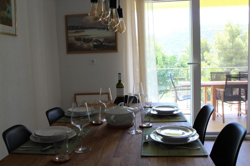 Two-Bedroom Apartment with Terrace and Sea View image 4