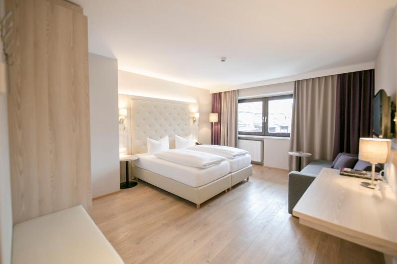 Economy Comfort image 4