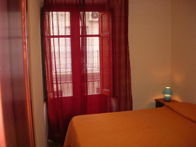 Two-Bedroom House image 3