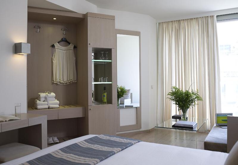 Single Room image 4