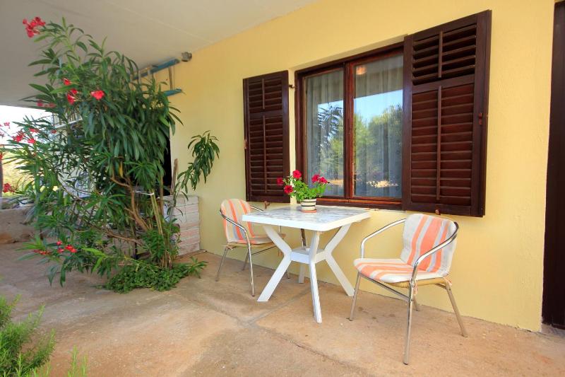 One-Bedroom Apartment with Terrace image 3