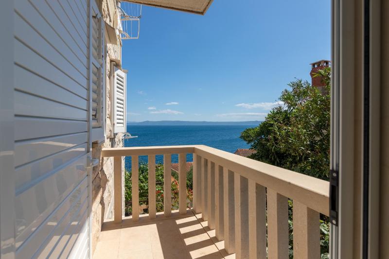 Two-Bedroom Apartment with Terrace and Sea View image 3