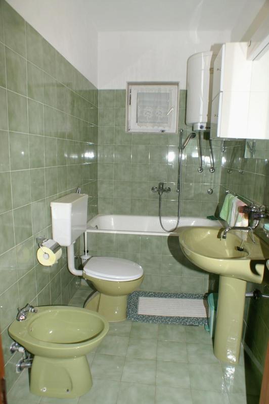Apartments with a parking space Mirca Brac - 730 - image 7
