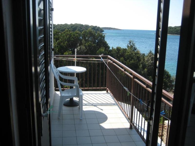 Two-Bedroom Apartment with Balcony and Sea View image 4