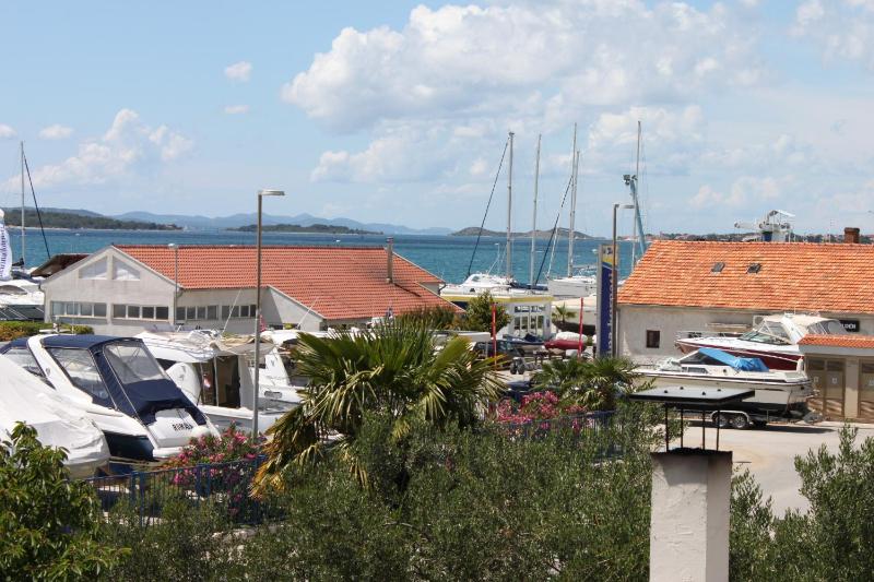 Two-Bedroom Apartment with Terrace and Sea View image 3