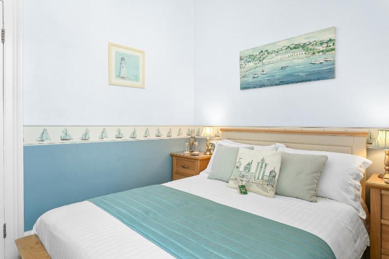 Double Room image 4