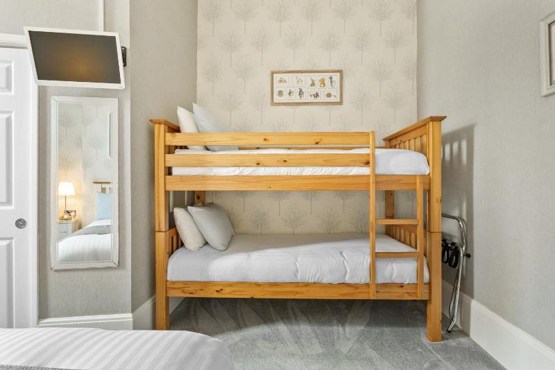 Kings Lodge - image 37