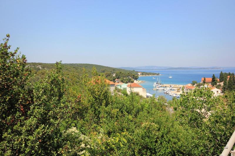 One-Bedroom Apartment with Terrace and Sea View image 2