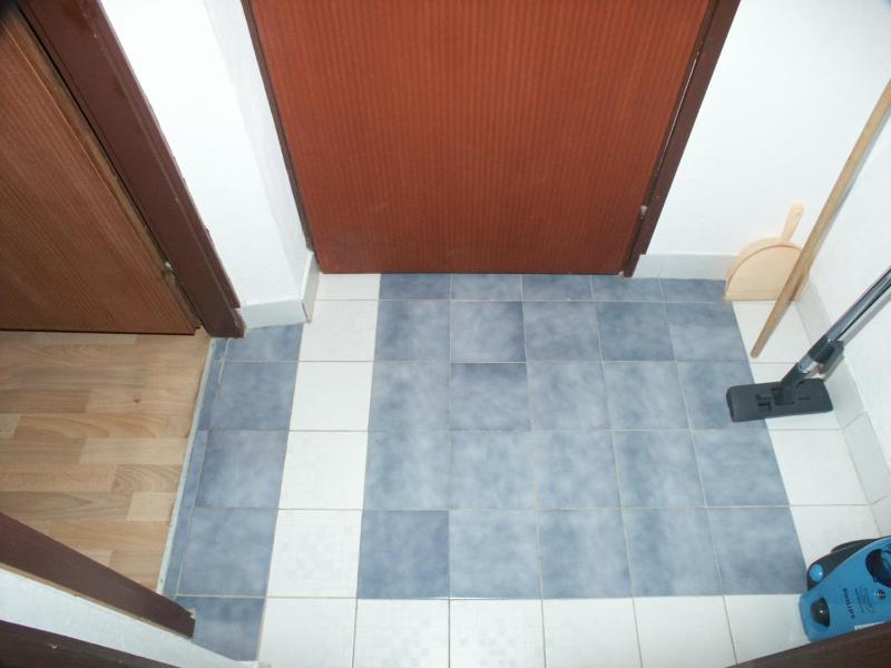 One-Bedroom Apartment with Terrace and Sea View image 2