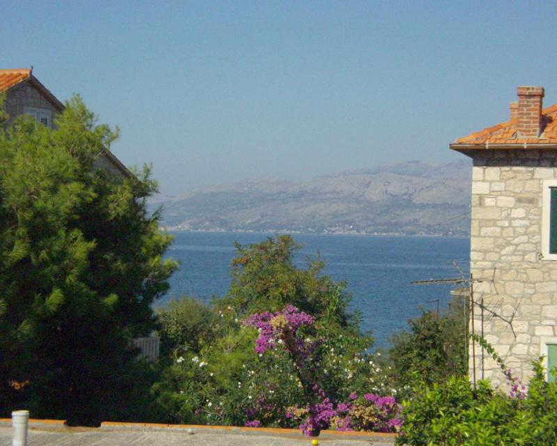 Two-Bedroom Apartment with Terrace and Sea View image 3