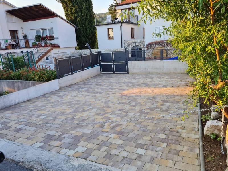 Family friendly house with a swimming pool Selce Crikvenica - 18895 - image 2