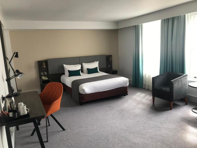 Premium Double Room image 2