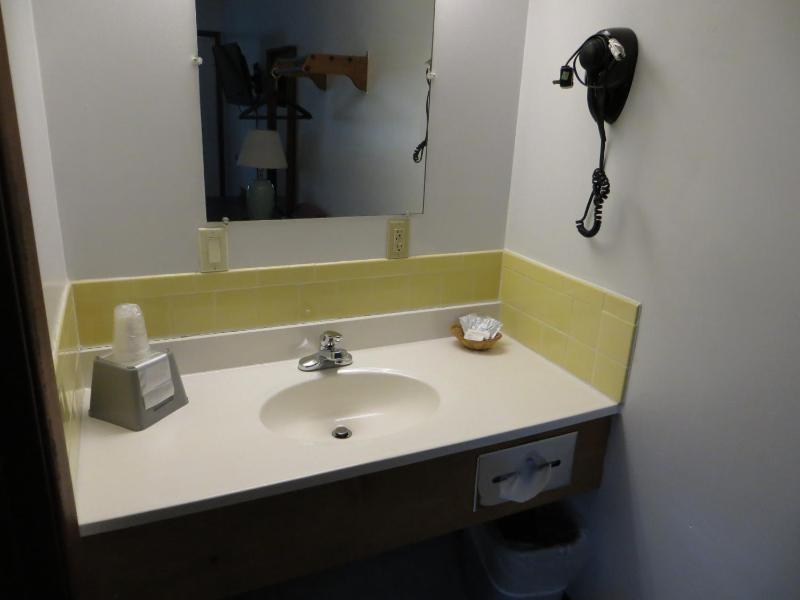 Double Room image 3