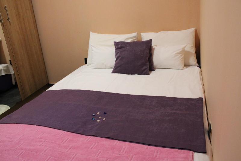 Apartment - Ground Floor image 4