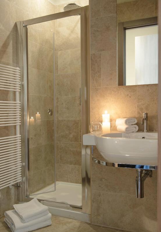 Standard Two-Bedroom Apartment with Balcony image 1