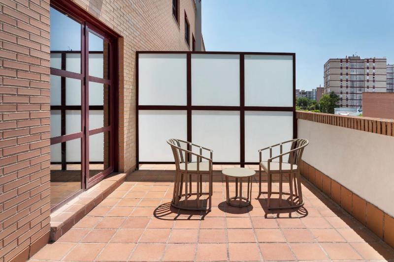 Double Room with Terrace image 4