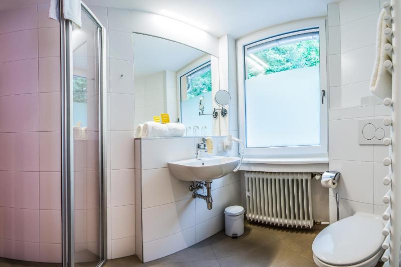 Single Room image 2