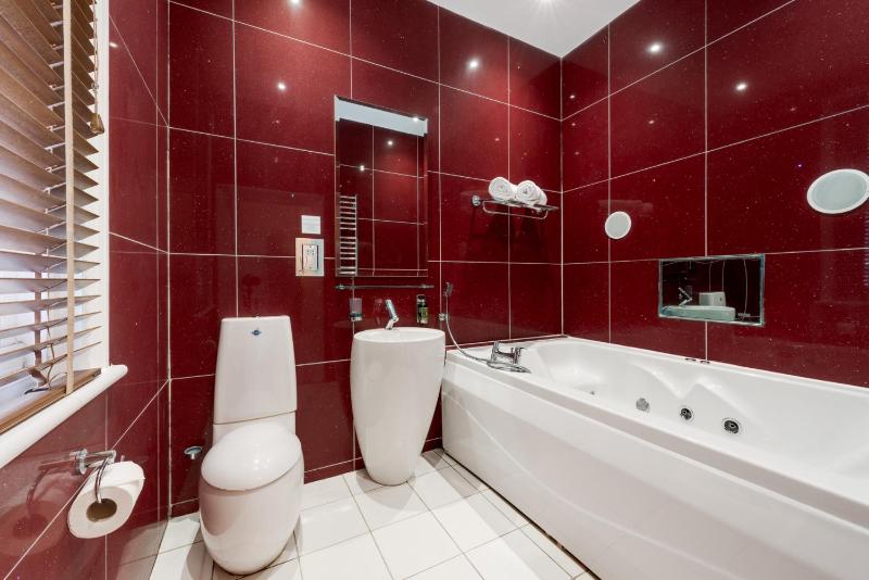 The Clarence Boutique Rooms - image 37