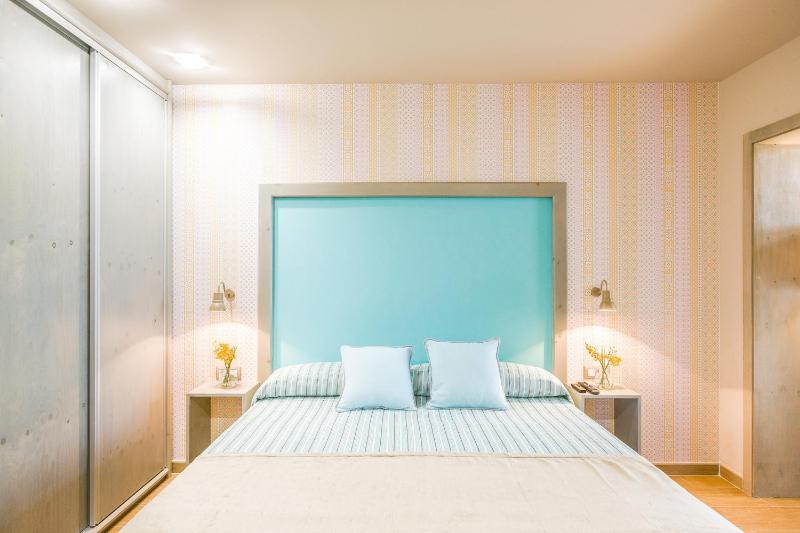 Suite with Spa Bath image 1