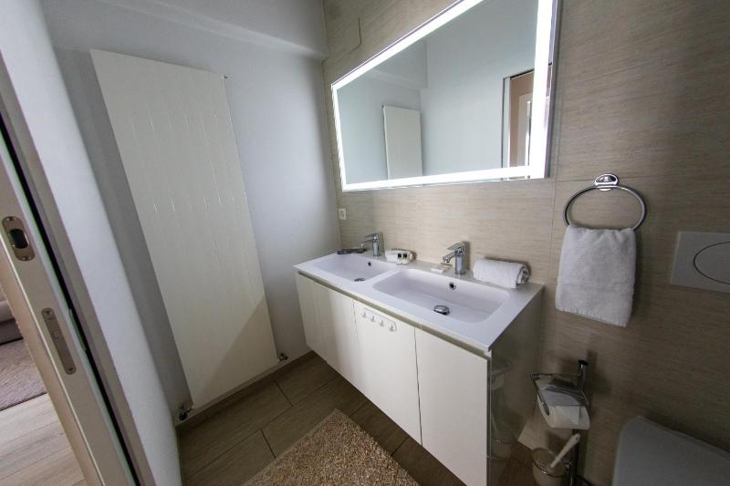 Superior Apartment image 2