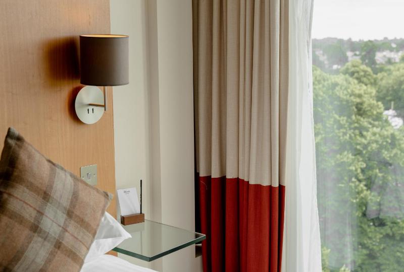 Standard Double Room image 3