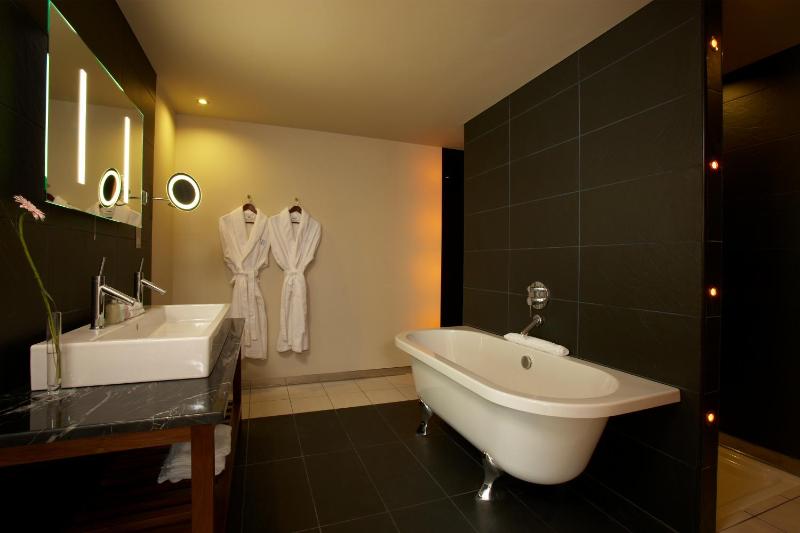 Suite image 2