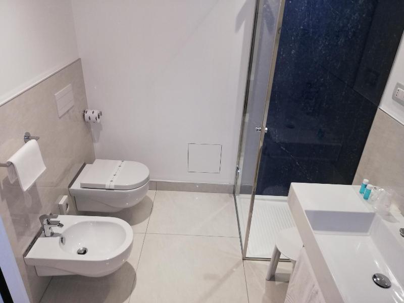 Single Room image 2