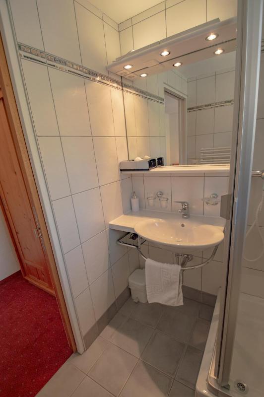 Single Room image 2