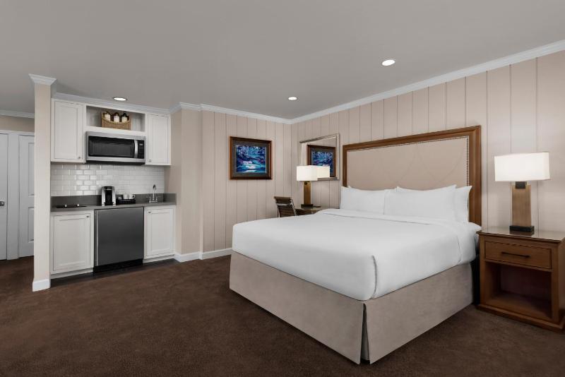 Classic Mansion Residences King Studio Suite image 2