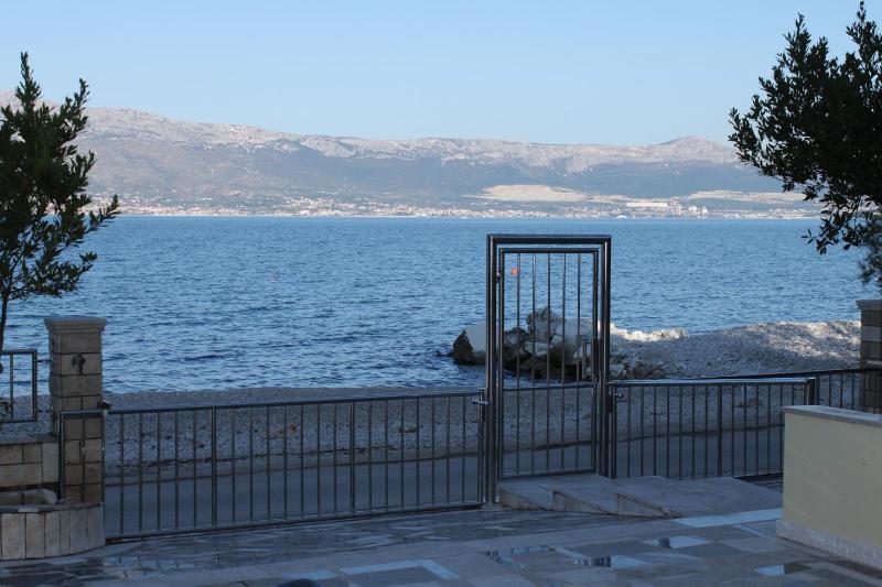 Studio with Terrace and Sea View image 2