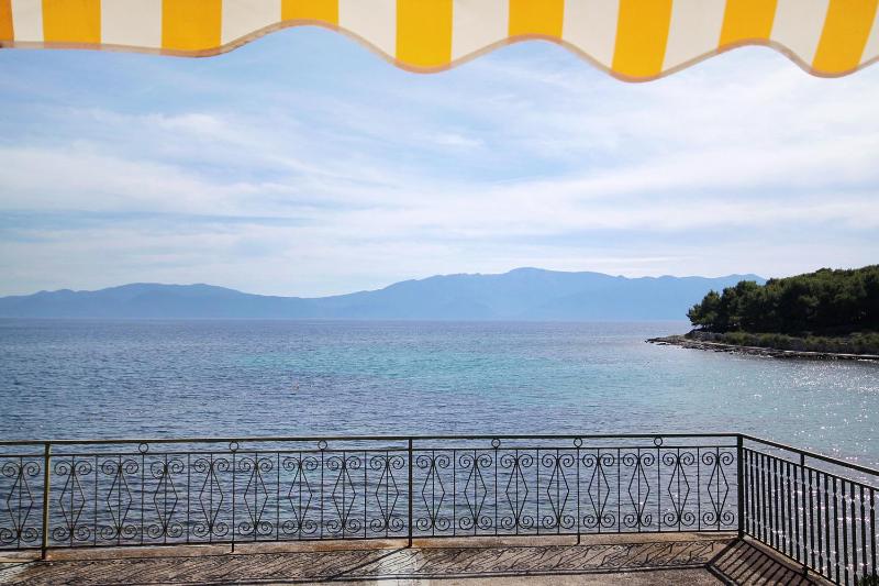 Two-Bedroom Apartment with Terrace and Sea View image 3