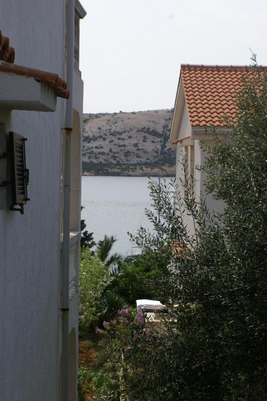 Two-Bedroom Apartment with Balcony and Sea View image 2