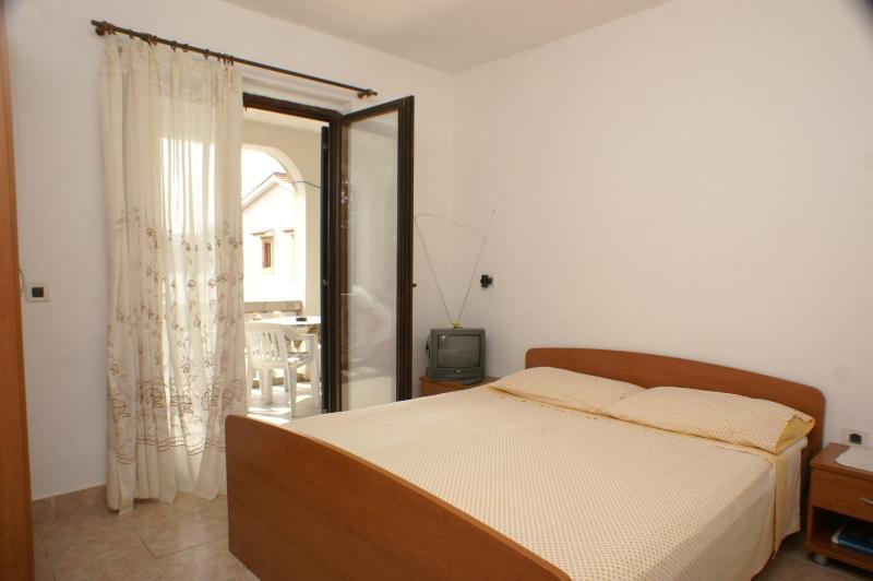 Two-Bedroom Apartment with Terrace and Sea View image 1